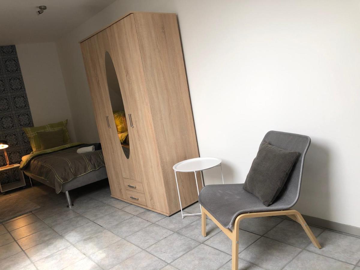 Monteur - Privat Zimmer Langerwehe Geich Appartement Buitenkant foto